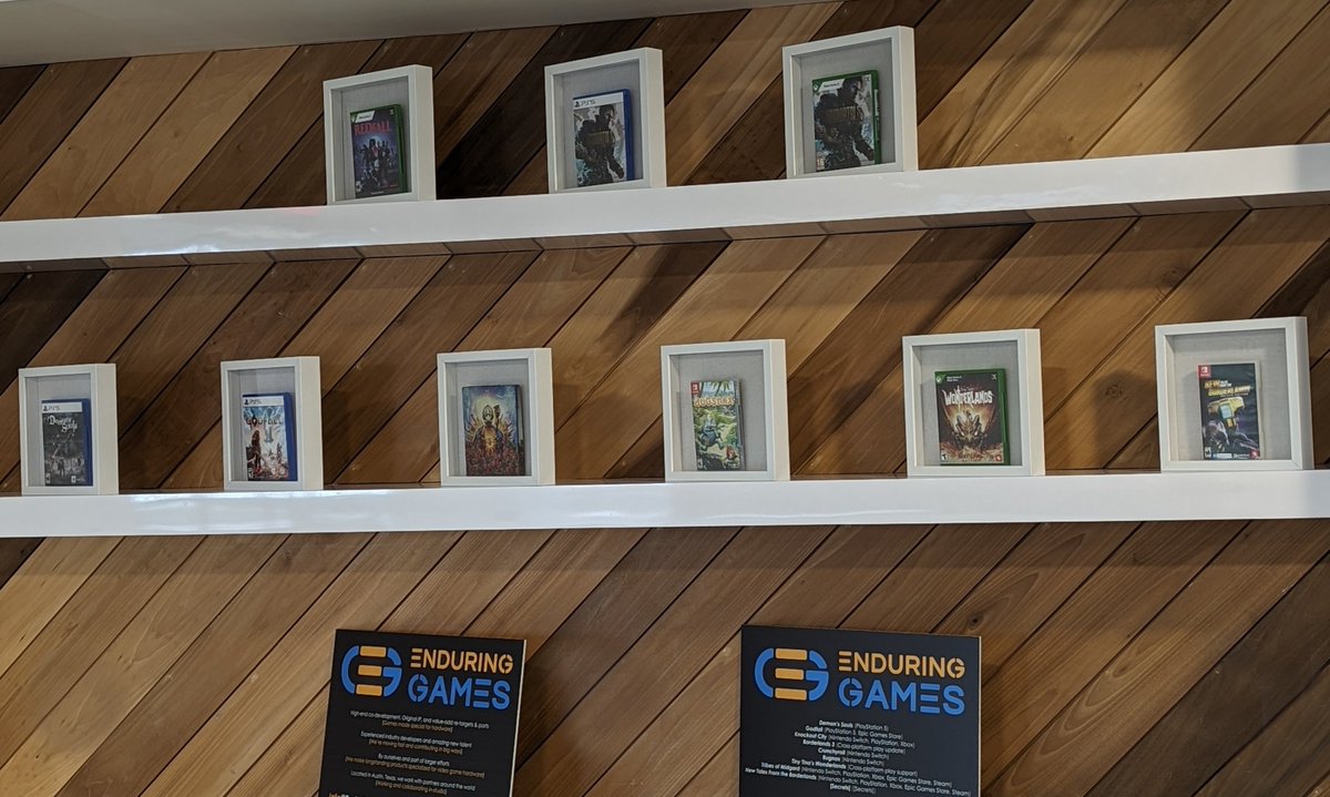 EnduringGames's tweet image. New additions to our physical releases display shelf – Immortals of Aveum from Ascendant Studios!

#Studiodecor #Officedecor
