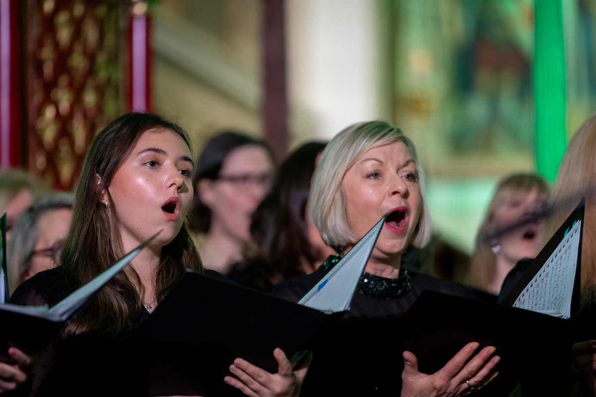ProBonoChoir's tweet photo. What a night! We are pleased to share some more photos from Candlelit Carols at Christmas last month... and to announce that we raised £6800 for @IncludeYouth and @NIautism! Thank you to everyone for your generosity. https://t.co/GPDxDusVjQ
