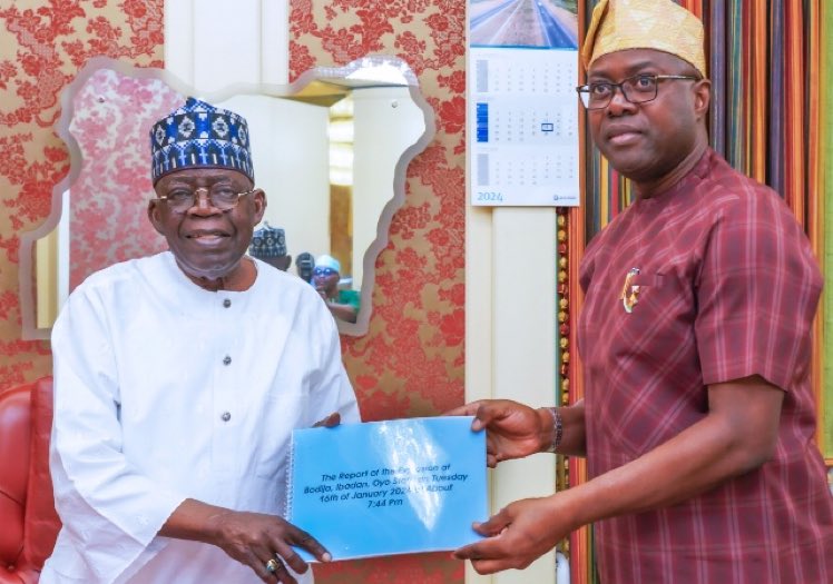 mayowadurosinm1's tweet photo. #IbadanExplosion: @oyostategovt has presented a report to Bola Tinubu after a preliminary investigation into the "illegal miners". https://t.co/zlN72RMii2