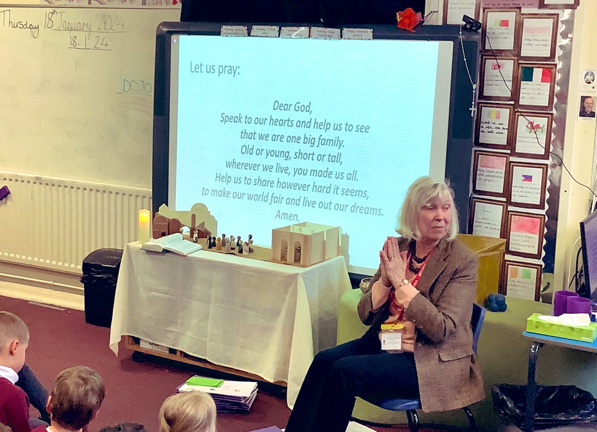 cuthberts_st's tweet photo. We had a lovely day of worship &amp; reflection on Thursday with Mrs Wright from @lancrcedserv who helped to deepen the children’s appreciation of their own family through the Holy Family.
#teamcuthberts @LancasterDioces @LancasterDioces #windermere #cumbria #community #holyfamily https://t.co/uIvGoYImqY
