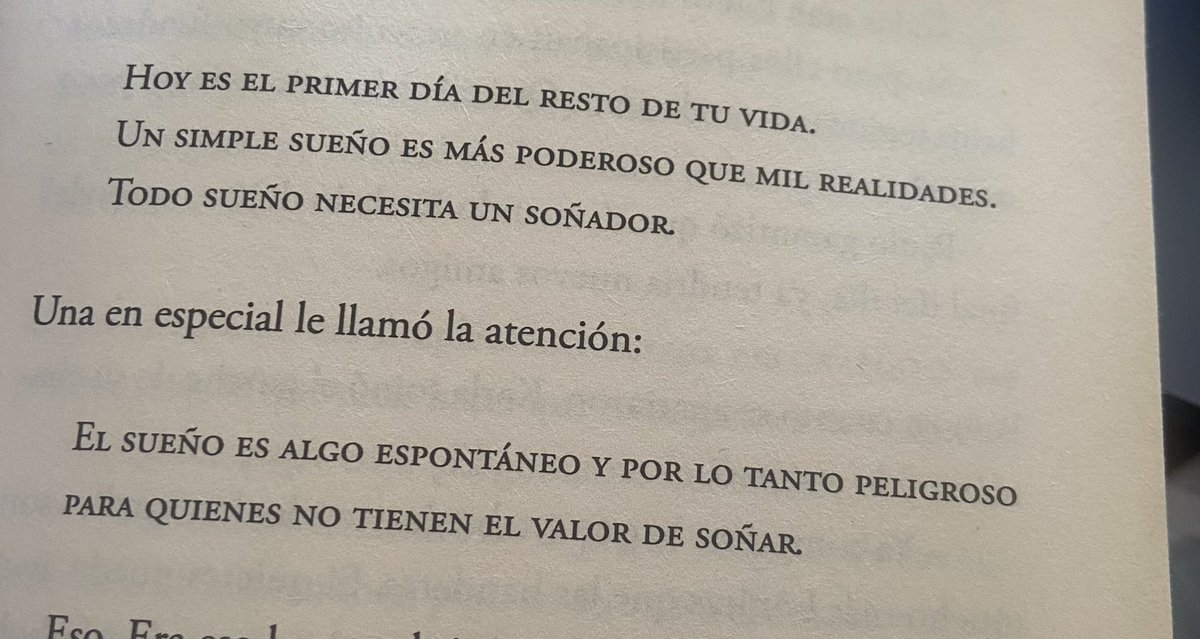 soniky's tweet photo. Soñar es de valientes https://t.co/nuJ81Pyj4z