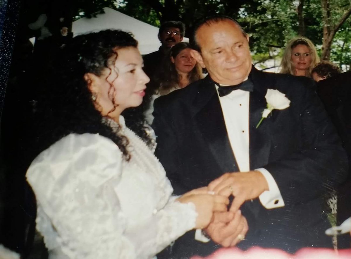 mikefpratt's tweet photo. Celebrating 20 years married to Yudis on January 31, Yudis is the pillar, the partner, the love, the friend, the caring woman responsible for my well-being, success and happiness. Happy Emerald Wedding Anniversary to my special lady!  God Bless You✝️ and Thank You Yudis 👩‍❤️‍👨❤️🇨🇴🇺🇸 https://t.co/lKwbIatQ0o