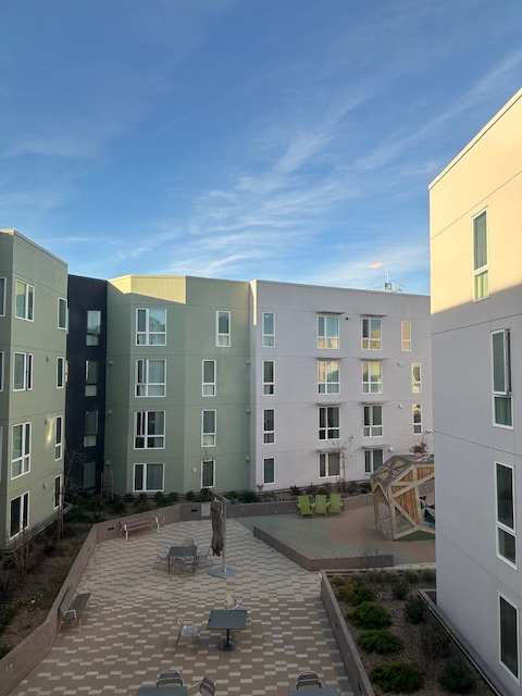 oaklandhousing's tweet photo. Honored to talk with HUD Region IX Administrator Jason Pu, Region IX Leadership, the Tokyo Metro Housing Management delegates from Japan &amp; our MidPen partners about creating quality affordable housing! We also celebrated the vibrant Brooklyn Basin &amp; Lockwood Garden Communities! https://t.co/7VMA5ZuTke