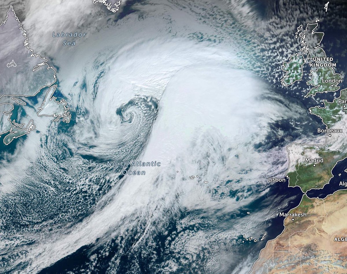 RedditchWeather's tweet photo. Storm Jocelyn is huge. https://t.co/7p1phyEgf7