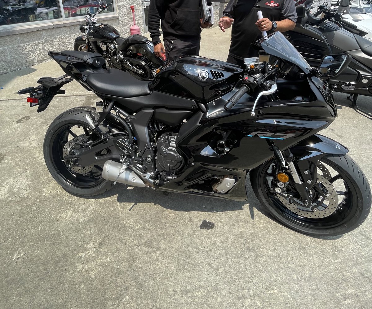 AirTag last pinned around
925 Crescent in
East NY
STOLEN BIKE! Please share and spread the word. Any info is appreciated 🙏🏽
#nyc #brooklyn #eastny #stolenbike