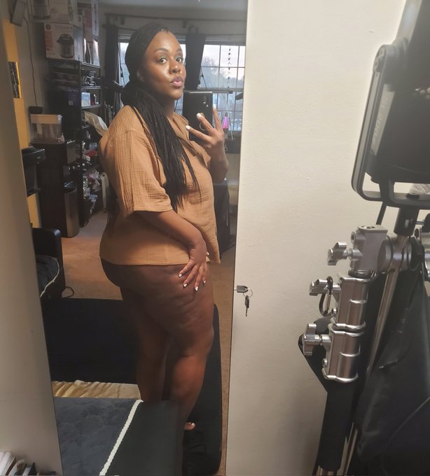 Watch Jade—Don't get soul-recycled—Jordan's leaked NSFW photo on TwXstars