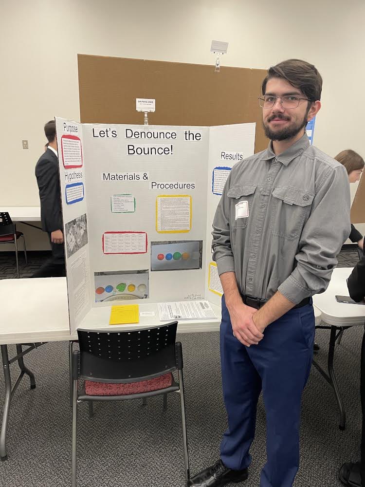 JILHSOFFICIAL's tweet image. The Regional Science Fair in Boca this Saturday was a blast! 📸 Meet our science stars: Angel Mendoza, Daniel Tovar, and Cole Knox. 👏🔬 Regardless of the results later this month, we're immensely proud of them! 🌐🏆 #ScienceStars #ProudMoment