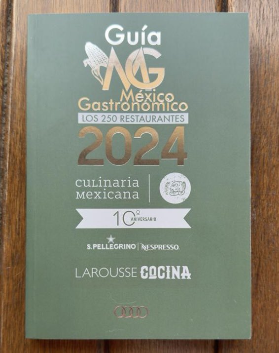 edanubio's tweet photo. ¡Gracias a Culinaria Mexicana por incluirnos en su edición 2024!
Felicidades también por celebrar su décimo aniversario. Es un honor formar parte de esta distinguida guia y compartir el compromiso con la excelencia gastronómica. ¡A brindar por muchos más años de éxitos! https://t.co/5xncX8wL6l