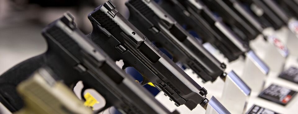 Mexico’s Gun Manufacturer Lawsuit Revived by First Circuit -Gun makers lack immunity from federal law -Mexico seeks accountability for gun trafficking, over criminal misuse of guns on foreign soil news.bloomberglaw.com/litigation/mex… via @BLAW @alliereed