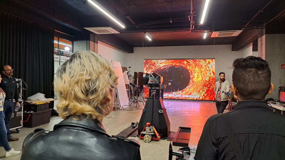 CCDJALISCO's tweet photo. Hoy recibimos con agrado a los coordinadores de carreras del @caavuniversidad, a quienes les platicamos sobre el proyecto de #CCDJalisco y los invitamos a conocer estudios como @studioSemillero, #Ffframe, @OolDigital, #MangoFilms, #ArdenColectivo y  @Amber_Studio @karaokulta. https://t.co/vmQtEJwWjO
