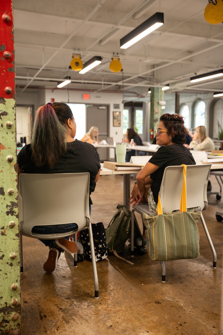 Durante CO.STARTERS en StartUP Columbus, desarrollarás y refinarás tu idea críticamente, y perfeccionarás tus próximos pasos a través de comentarios de personas de la comunidad.

#startupcolga #hispanicbusinessowners #emprendedoresLatinos #HispanosdeColumbus #pequeñasempresas
