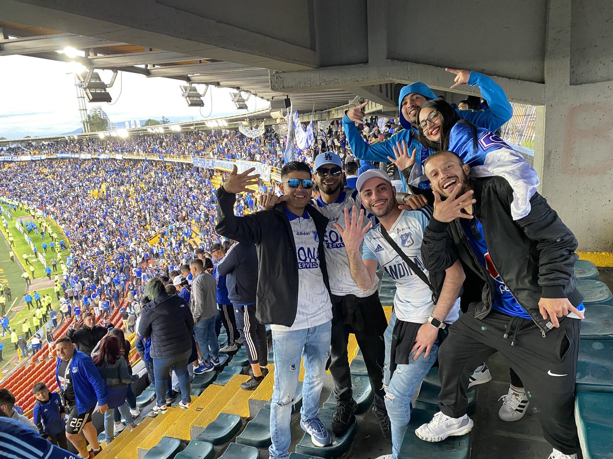 CamiiloGonzale's tweet photo. ⚽️⚽️⚽️⚽️⚽️💙🪄 https://t.co/6IsTuyua5M