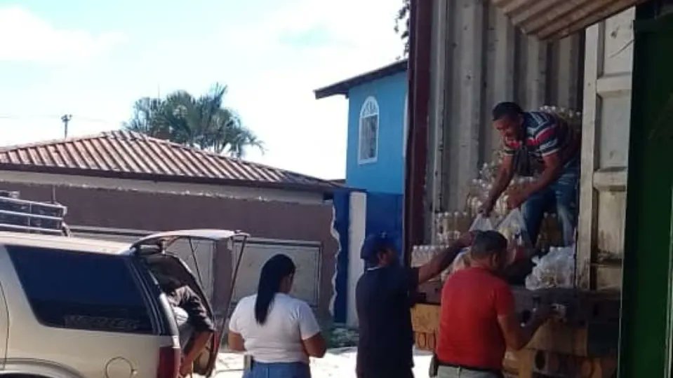 desdebolivar_'s tweet photo. #EnBolívar | @MinAlimenVen despacho 17.066 #CombosCLAP en el municipio Gran Sabana, a través de la comercializadora @MercalOficial
Donde 81 #CLAP despacharan combos de alimentos, en la parroquia Ikabaru y Santa Elena de Uairen, en la atención directa a 17.066 familias. https://t.co/9vlZU8olEL