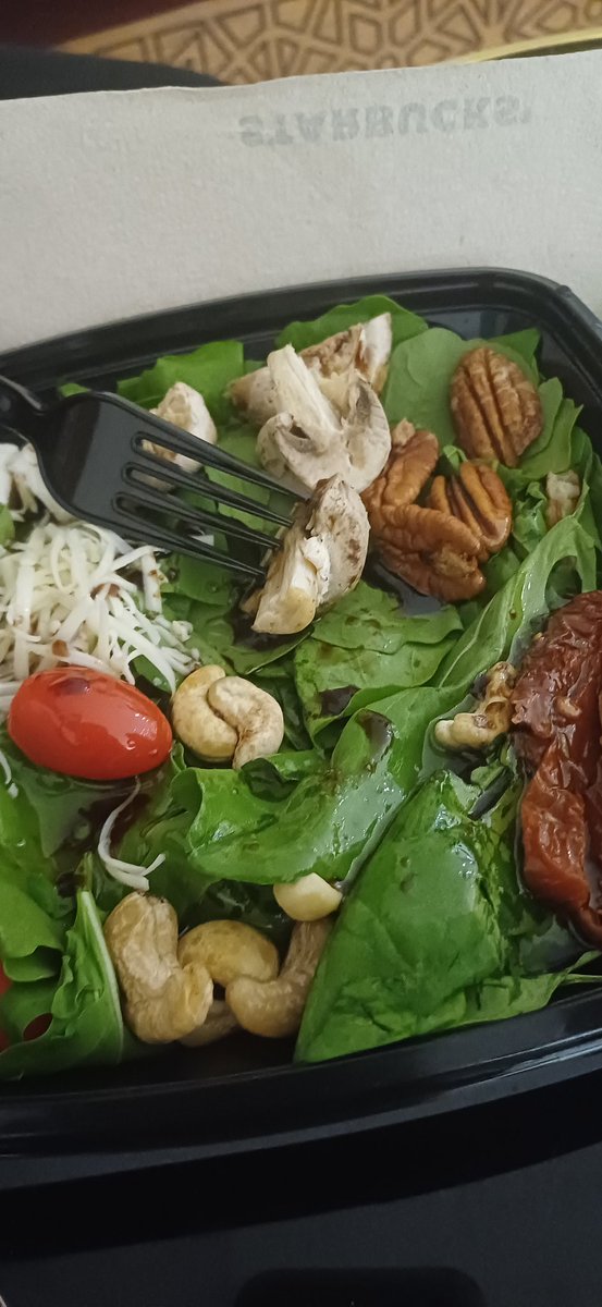 1Leng23's tweet photo. ForDa DIET 🤭 .. Emeeee https://t.co/gIX2c5vvBw