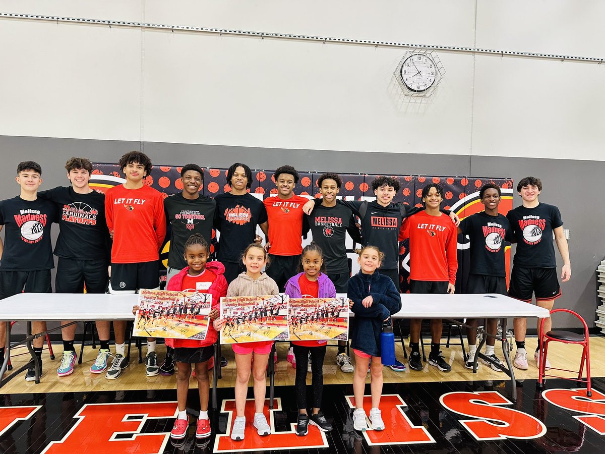 Melissa_Hoops's tweet photo. 🚨 Huge shoutout to the parents, kids, and schools in Melissa ISD for showing up for our 1st annual MLK skills clinic!  Over 100 kids came to put work in on their game!

Can’t wait to see ya’ll at the birdcage tomorrow night 👀👀

#formycity #redred #everybodyeats https://t.co/UyrCkoEzgP