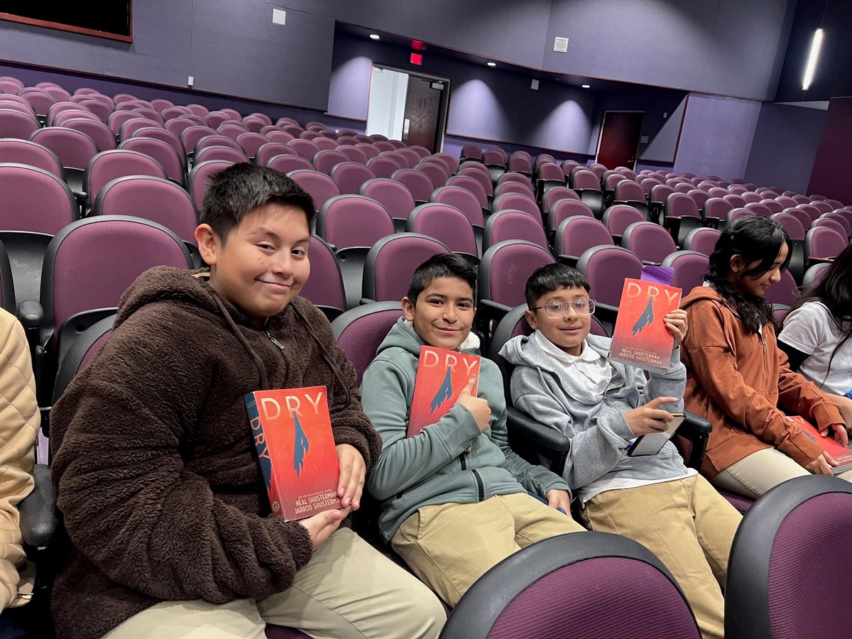 Thank you again @NealShusterman for an amazing author visit with our students! Our Colts were mesmerized with your stories and learning about your journey as a writer! 📚🖊️❤️ #TesmSISD #SISD_Reads