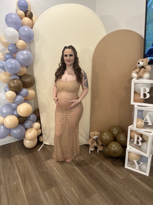 Watch Richh Des 👸🏼's leaked NSFW photo on TwXstars