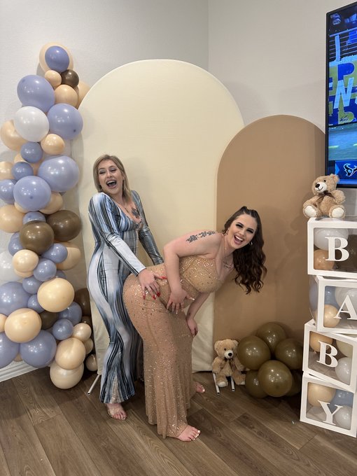 Watch Richh Des 👸🏼's leaked NSFW photo on TwXstars