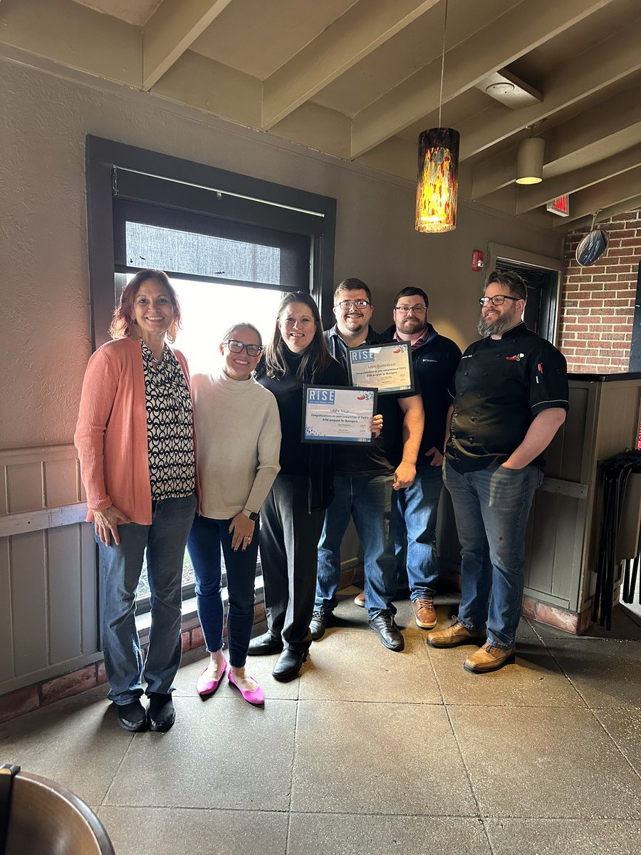 Taryn Mahaffey (@taryn_mahaffey) on Twitter photo Great day celebrating our last two #ChilisRISE graduates for Q2 and Shelley’s Anniversary! Thanks for hosting us Teams Sulphur and Lake Charles. So proud of these Leaders! <a href="/SavoieRay/">ray savoie</a> <a href="/neufeldjosh1/">Josh Neufeld</a> <a href="/Chilis/">Chili's Grill & Bar</a> <a href="/train3rgirl/">Kimberly Harding</a> Great day celebrating our last two #ChilisRISE graduates for Q2 and Shelley’s Anniversary! Thanks for hosting us Teams Sulphur and Lake Charles. So proud of these Leaders! <a href="/SavoieRay/">ray savoie</a> <a href="/neufeldjosh1/">Josh Neufeld</a> <a href="/Chilis/">Chili's Grill & Bar</a> <a href="/train3rgirl/">Kimberly Harding</a>