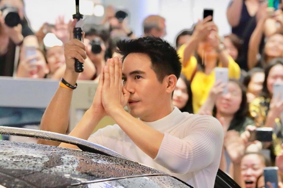 MOMPPLLL3's tweet photo. ดีใจที่ได้มารู้จัก ได้มาติดตามผลงาน ได้มาเป็นแฟนคลับพี่โป๊ปนะ
รักนะคะ 😊 #AlwaysWithPope
#popezaap https://t.co/UgqY6aSQ52