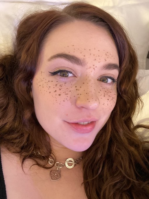 hiii again https://t.co/e622kdqYCu