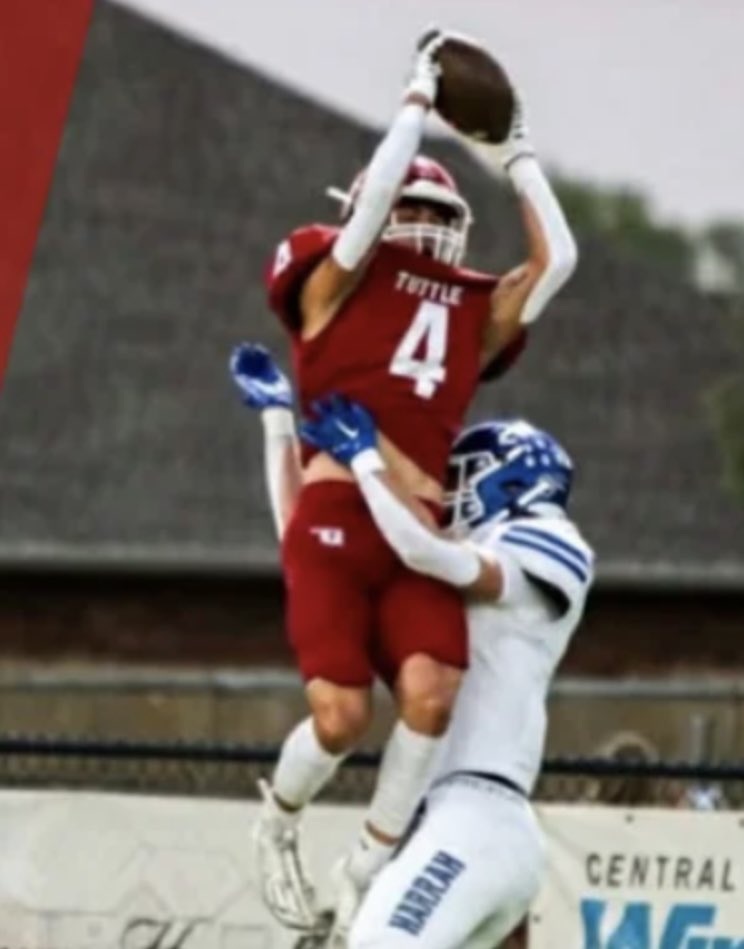 Super Prep and OKCS CBS Sports Radio 105.3 Commitment Update: Tuttle Gabriel Avelar ‘24 has committed to attend school and play football at Southern Nazarene University. 📸/graphics by Tuttle Athletics  <a href="/Gabe11Avelar/">Gabriel Avelar</a> <a href="/TuttleFootball/">Tuttle Football</a> <a href="/SNUFootball/">SNU Football</a>