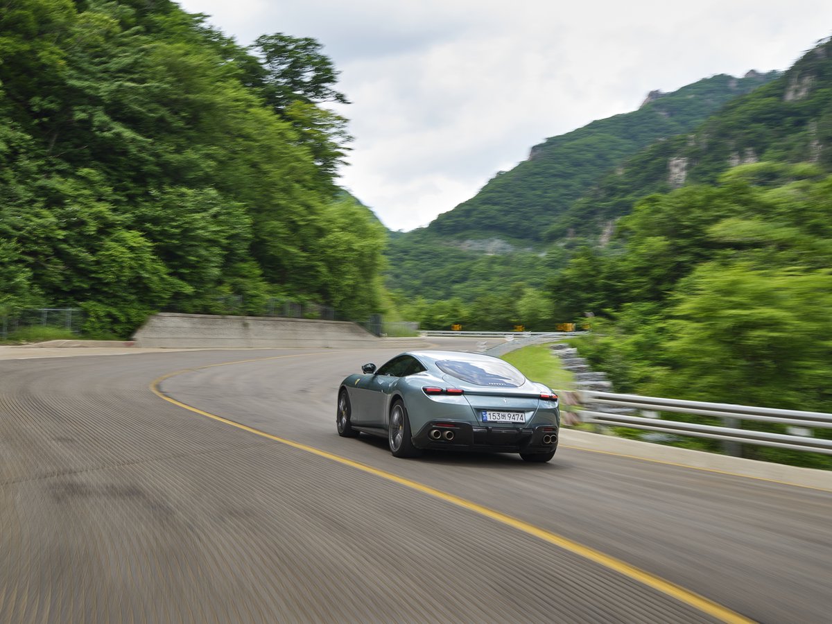 Scenic drives that turn into adrenaline-charged runs. #FerrariRoma #Ferrari #Korea