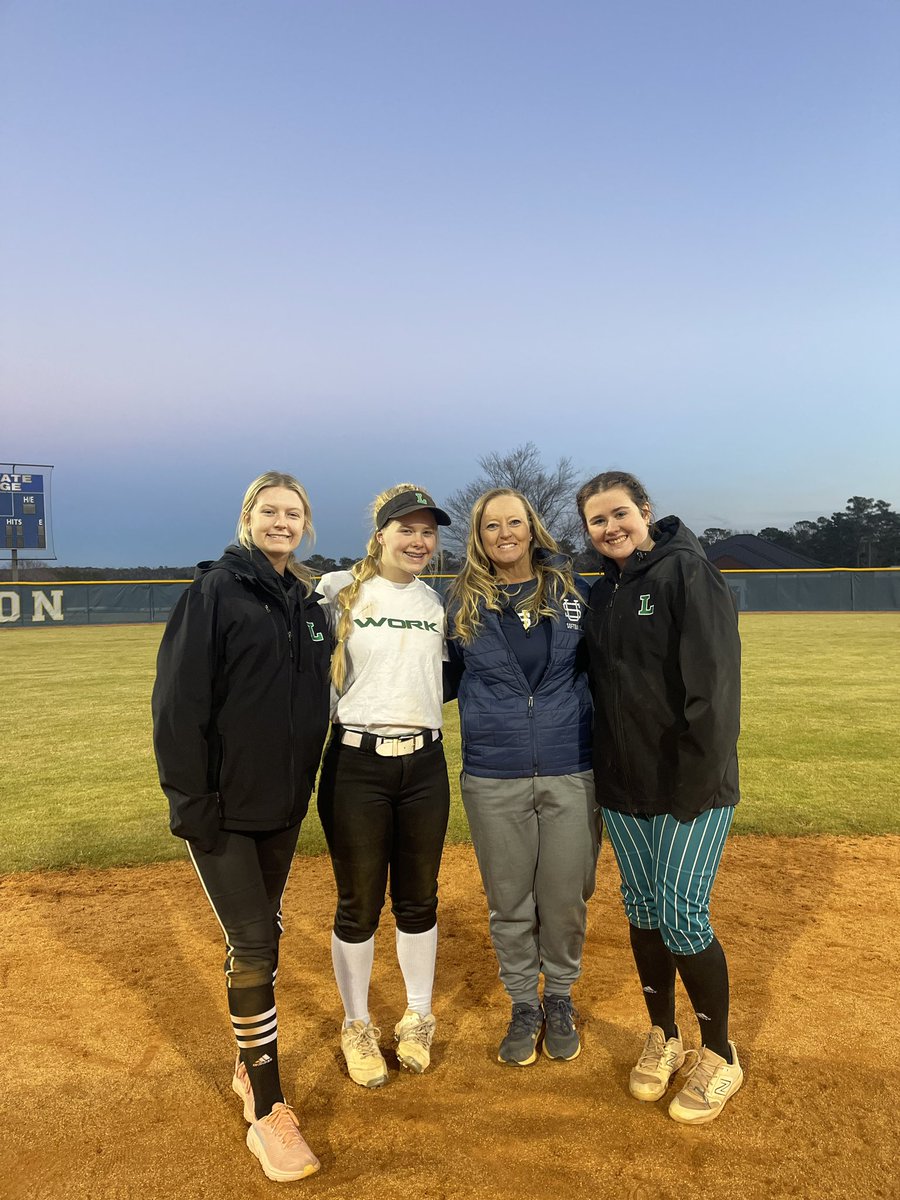 Congrats to <a href="/Katelyn56335409/">Katelyn Howard</a> on picking up an offer and committing to Southern Union today! #RGR
