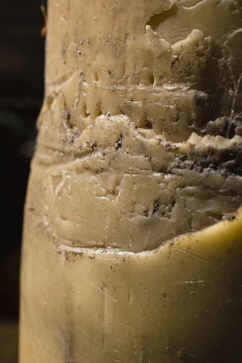 knowyourbees's tweet photo. π Beeswax: A Natural Wonder! πΏ Its unique consistency outshines regular wax, offering a clean burn and delightful aroma. Perfect for eco-friendly crafts! π―οΈπ± #BeeswaxMagic #SustainableBeekeeping #EcoFriendlyCrafts #HiveTracksApp πβ¨ https://t.co/yLXlYA9tOi