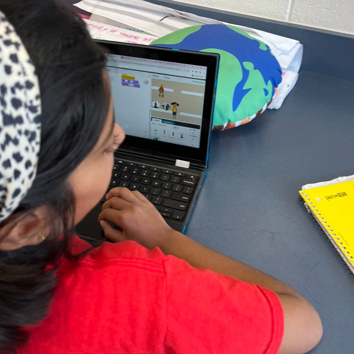 Awesome lesson idea alert! 🚨 These students are coding their own museums to prepare for an upcoming trip to @nmaahc 

📸 via <a href="/MsMoses11/">Ms.Moses</a>