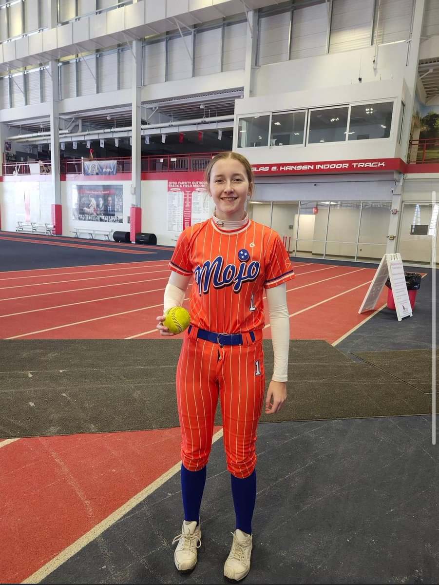 SophiaVanden's tweet photo. I had a great time at the @SVSUsoftball team camp! We played two games and went 2-0! Also I got a home run in the process, I can’t wait for what lies ahead!
GO MOJO 💙🧡! @TNmojo_sizemore https://t.co/ccYmy4PwjY