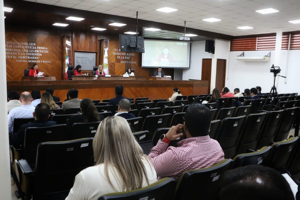 LicHuesca's tweet photo. La primera del año...Sesión pública de resolución de diversos asuntos jurisdiccionales, celebrada este día 22-ene-2024 por el Pleno de Magistraturas del @TEVeracruz...Disponible en...
https://t.co/rKFBjlWoxo https://t.co/zEpj8cwhNI