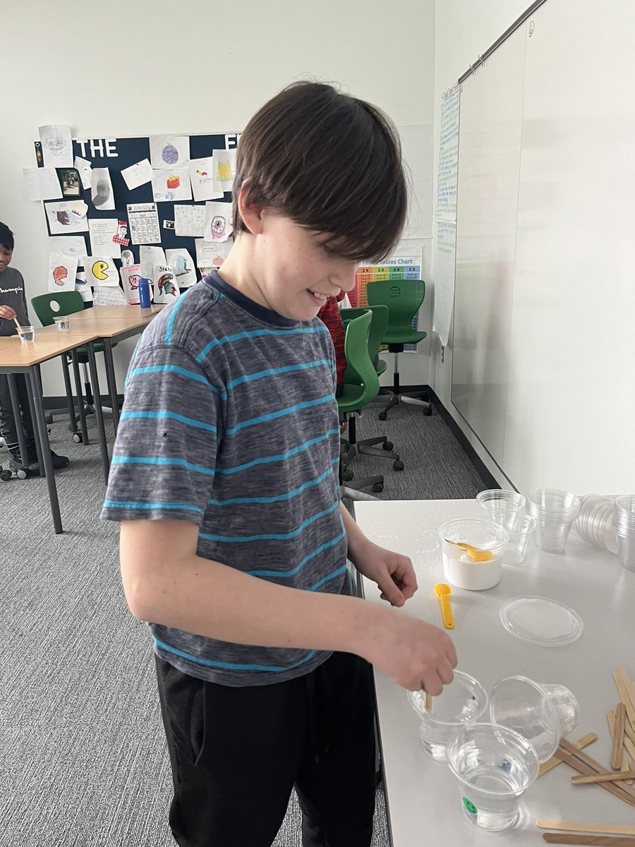 superskups's tweet photo. Science fun with our scientists 🔎 https://t.co/SNv6x2bZ3m