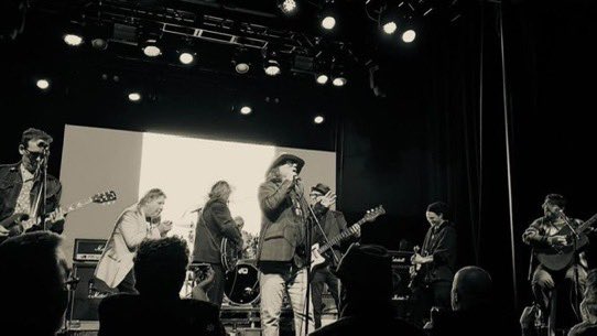 Eye0pener2's tweet photo. @Eye0pener @wastedjp @Pluralone1 @TheloniousMnstr 📸 @wastedjp -muchas gracias

#joshklinghoffer #bobforrest #mikemartt #theloniousmonster #pluralone @Pluralone1 @TheloniousMnstr https://t.co/HnAv0votmW