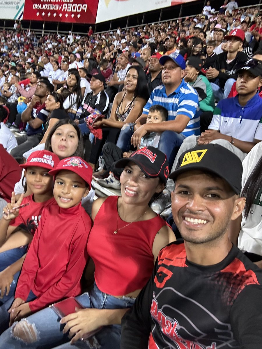 Emerlin Teresa Rojas Querales (@emerlinteresa) on Twitter photo 