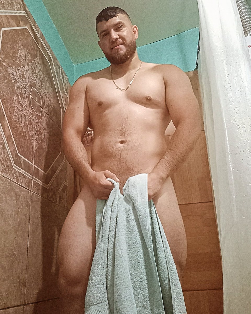 Elrulo_1's tweet photo. Una rica ducha https://t.co/184RGsWAqT