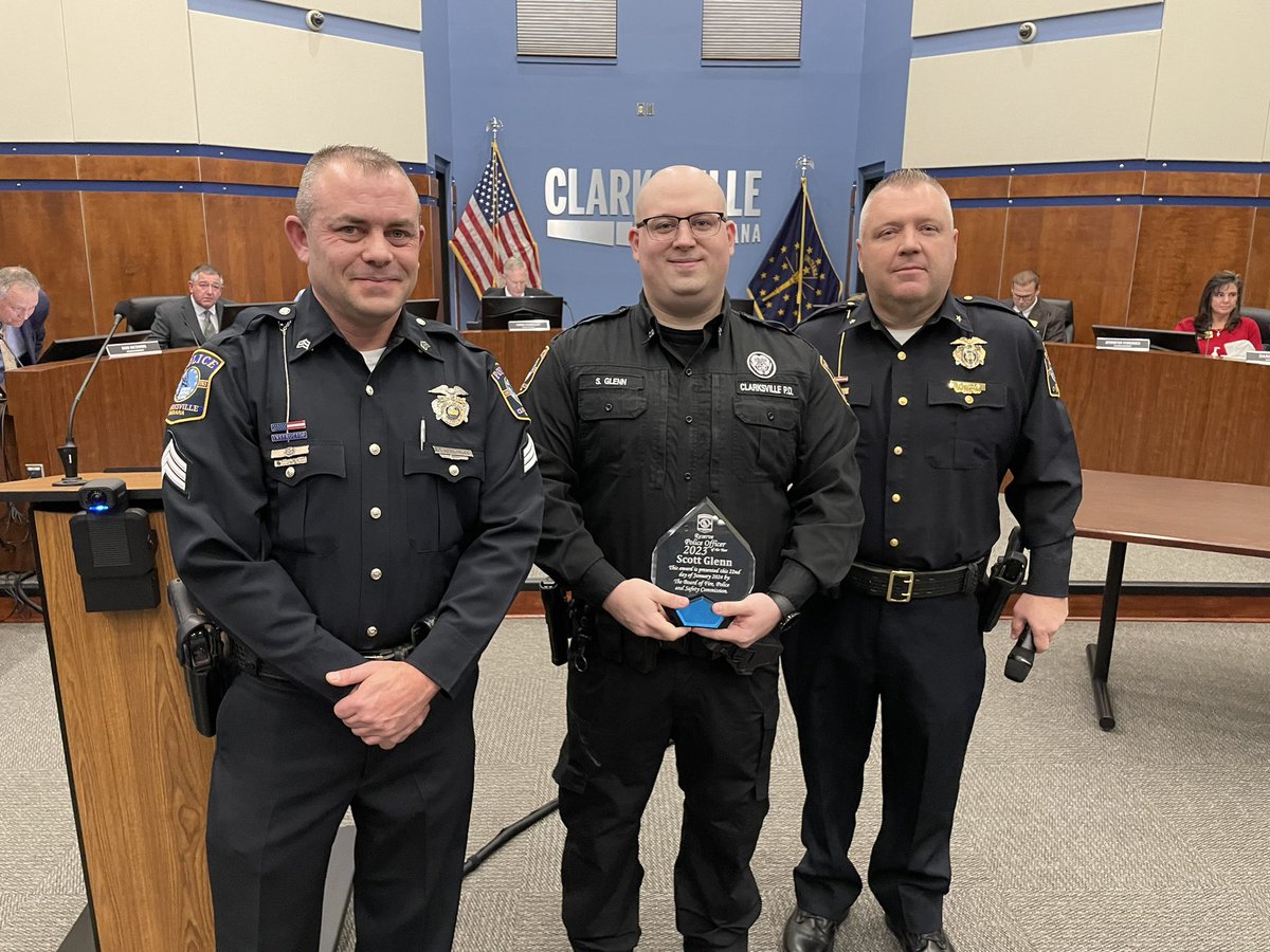 JOHNLEVIMILLER's tweet photo. Please join us in congratulating both 2023 Officer of the Year, Blake Duncan and Reserve Officer of the Year, Scott Glenn!

Congratulations on your achievement, you both earned it! #yourClarksvillePD https://t.co/947lesy7VM