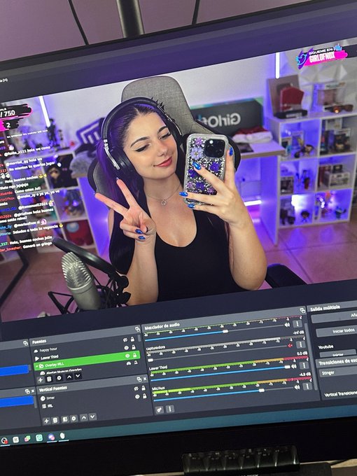 Ya andamos en directo hoy ❤️🫶🏻 termin&oacute; el extensible, pero directo normal ☺️  https://t.co/MQwEjXDThR<a href="/tag/valorantlcq"class="tags"><span>#valorantlcq</span></a>