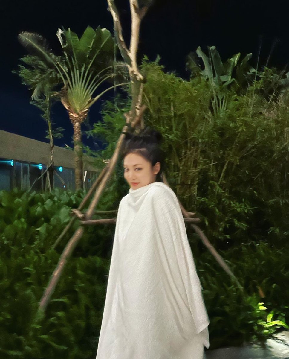 MONSTARIEZ's tweet photo. a towel with ningning https://t.co/yfJdqrM59Y