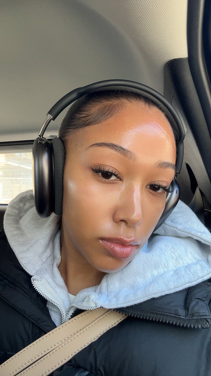 amariedarlene's tweet photo. pretty in real life #nofilly #likeglass https://t.co/qjPYMExtzS