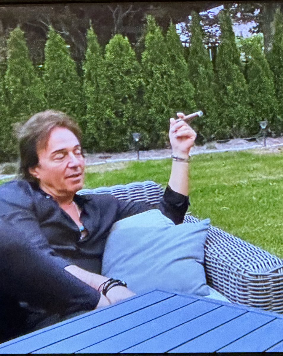 TheBachBabes's tweet image. Gonna need to see this character on hometowns 

#TheBachelor