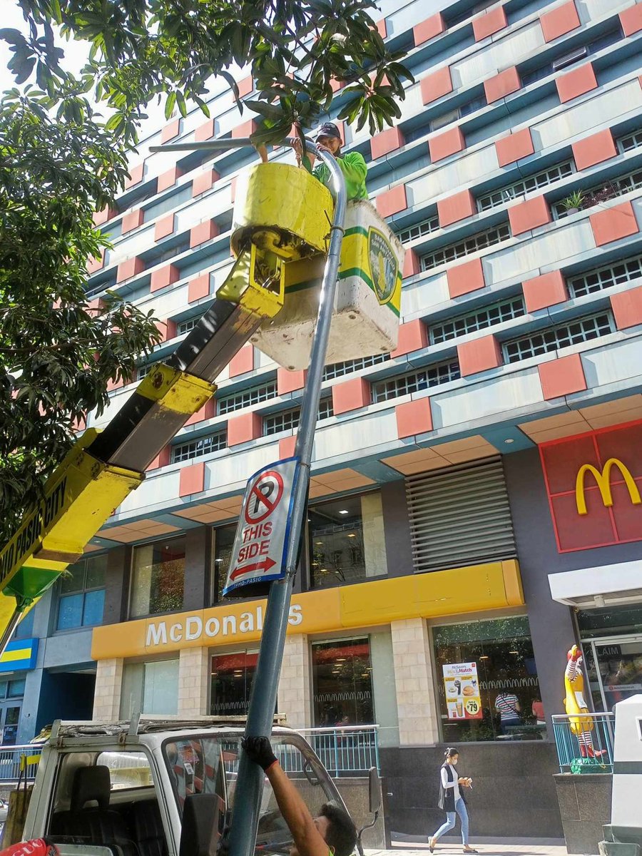 bsapasig's tweet image. IN-ACTION ang BSA Engineering Team! ✅ Iba't ibang civil works ang ginagawa ng ating personnel para sa upkeep ng mga pasilidad at public domain sa @bsapasig. ⛏️ Maraming salamat sa inyong dedikasyon sa serbisyo, mga kabarangay! 💚

#TuloyAngSerbisyoBSA #EngineeringWorks