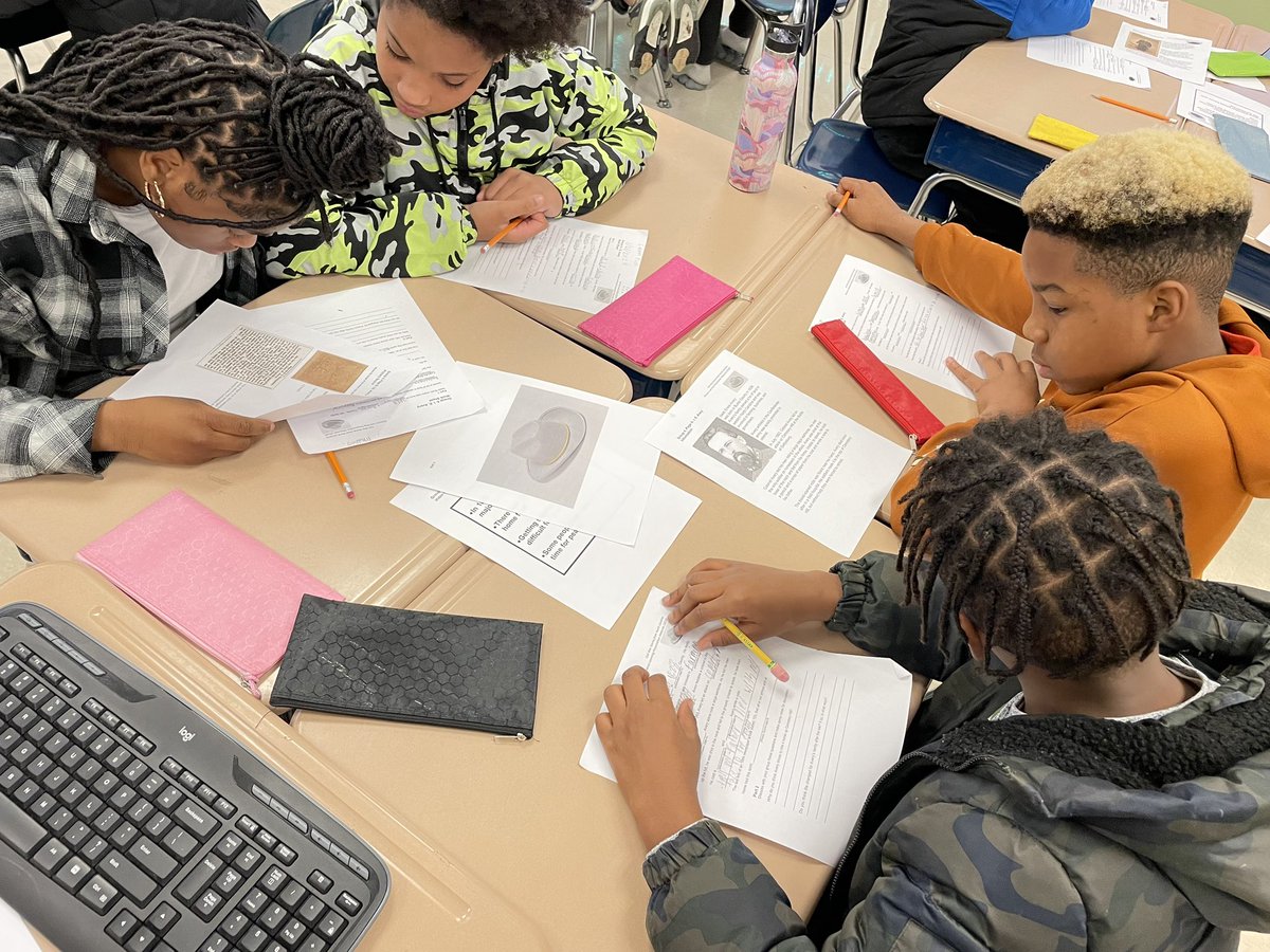 Check out <a href="/MissKeeganin5th/">Ashley Keegan</a> kick off to <a href="/WitWisdomELA/">Wit & Wisdom English</a>  module 3 as students worked collaboratively with their peers as they explored different resources from the NC History Museum Civil War stories <a href="/FHGES/">Forest Hills GES</a> <a href="/NCmuseumhistory/">NC Museum of History</a> <a href="/maureenhill_/">Maureen Hill</a>