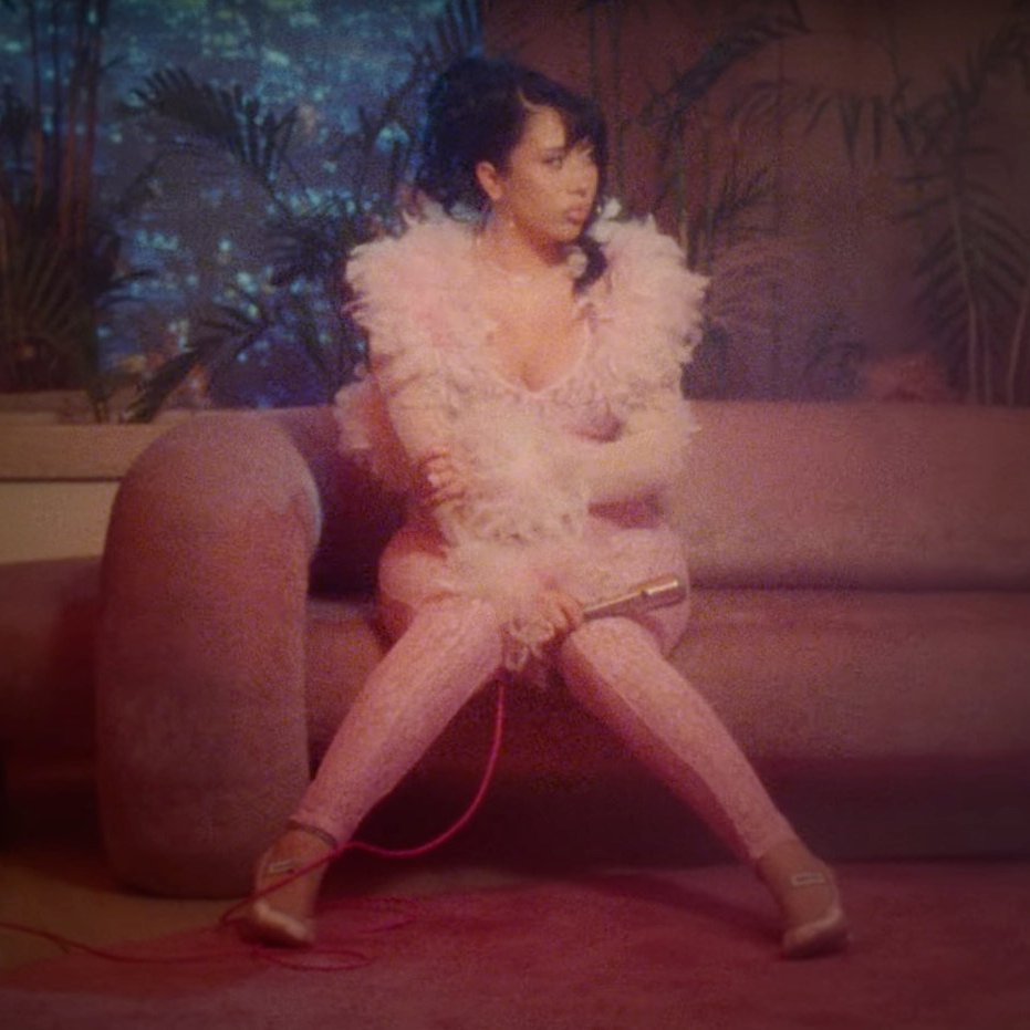 chart data tweet media