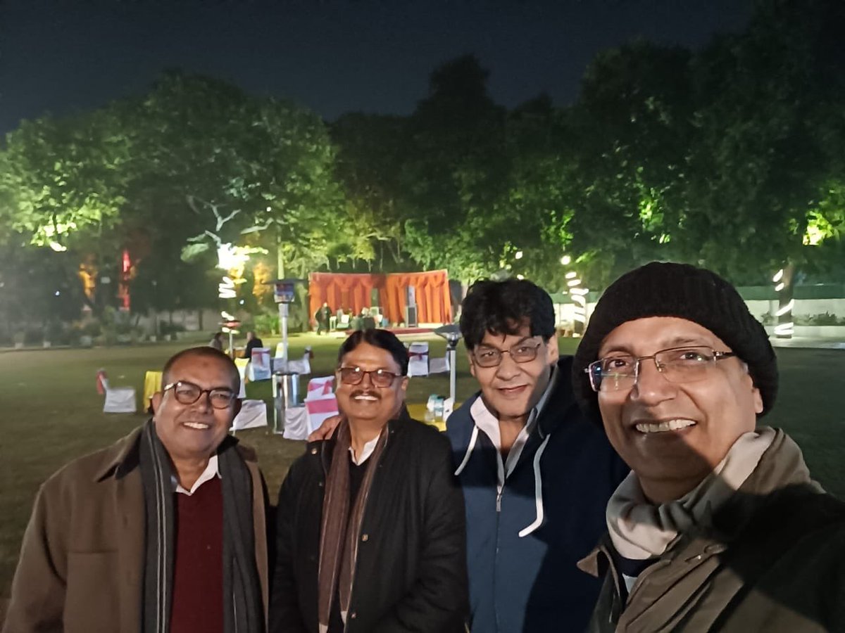 It was like Lost and found at a get together hosted by Alok Thakur and Dharanjaya ji . Met many friends from the Delhi University days