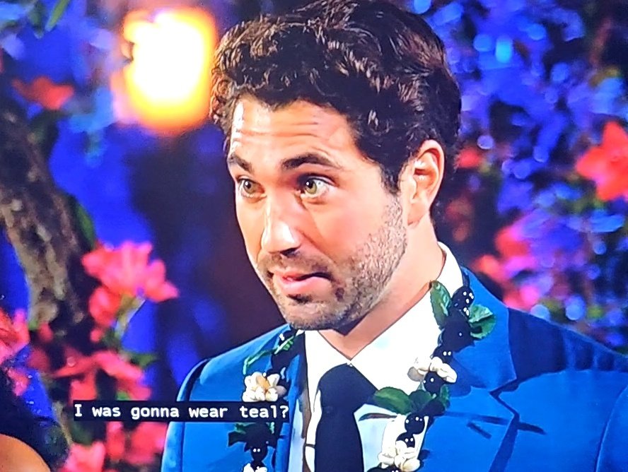bacheloretteIsCool tweet media