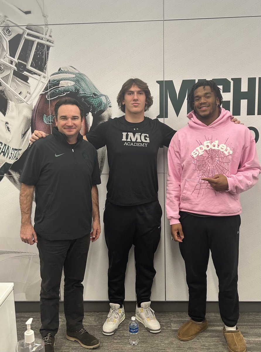 Great to see @MSU_Football Freshman All American @thejordanhall34 @IMGAFootball in East Lansing with @Coach_Smith #brotherhood