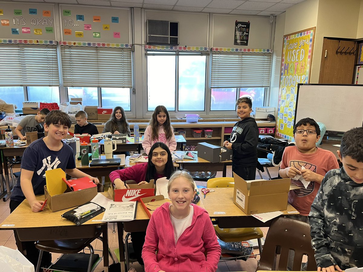 MissToscanoIT's tweet image. Science classes 144 and 145 having a great time making terrariums @ITMMS! Finished products soon to come! ❤️🐾 #weareIT