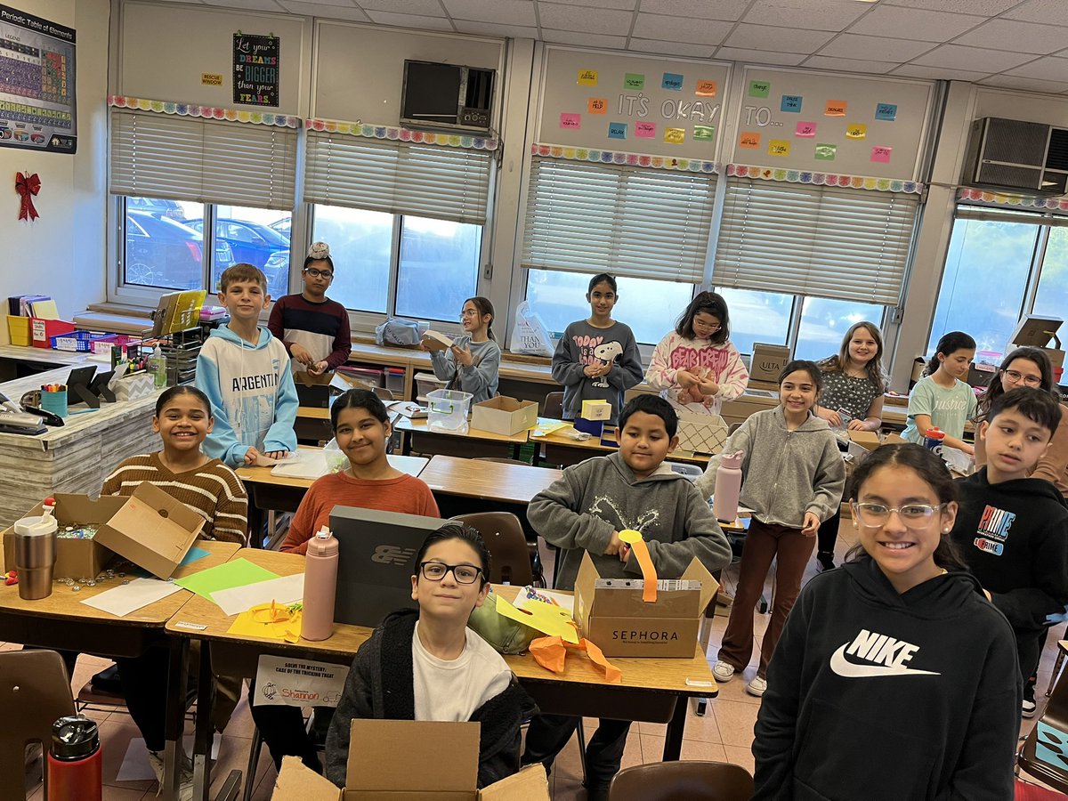 MissToscanoIT's tweet image. Science classes 144 and 145 having a great time making terrariums @ITMMS! Finished products soon to come! ❤️🐾 #weareIT