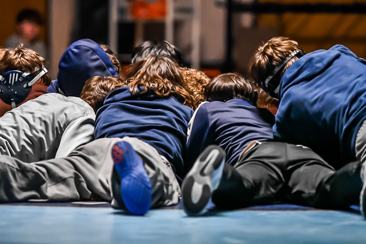 SVWrestling3's tweet photo. Sun Valley 52 vs West Chester Rustin 11 - 1/22/24 @svvanguards @NorthleySports @PennDelco @SunValleyHS 
📷 Tasha Holefelder https://t.co/pX62pz2R5Q